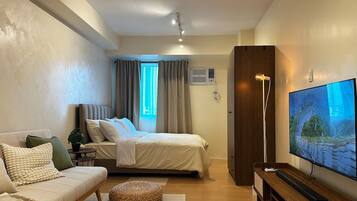1 bedroom, iron/ironing board, free WiFi, bed sheets