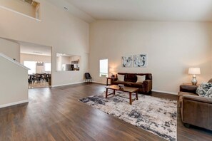 TV - Modern Home Right Next to Tesla (Austin)