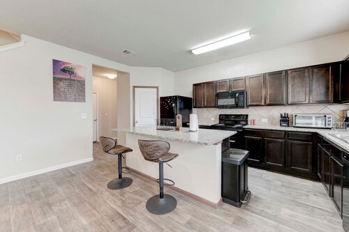 5 Bedroom Modern Home