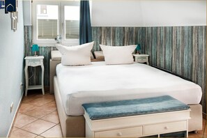 2 bedrooms, iron/ironing board, free WiFi