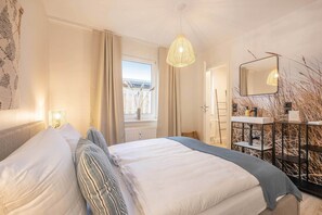 1 bedroom, free WiFi - Cozy apartment with terrace - close to nature & the beach (Benz)