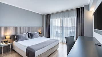 Superior Double or Twin Room, Balcony, City View | Laptop workspace, free WiFi
