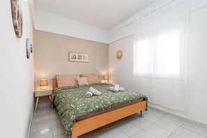 2 bedrooms, in-room safe, iron/ironing board, travel crib