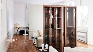 Luxury Suite, Hill View with Sauna | 1 間臥室、高級寢具、羽絨被、Select Comfort 床墊