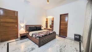 4 dormitorios, tabla de planchar con plancha, wifi y ropa de cama