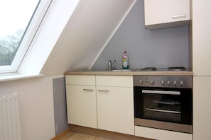 Refrigerador, microondas, horno y lavavajillas