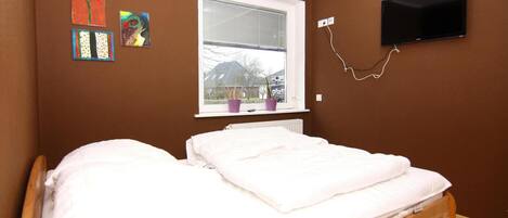 30 bedrooms, individually furnished