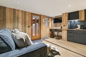 Smart TV - Renovated studio in the center of Saas-Fee (Saas-Fee)