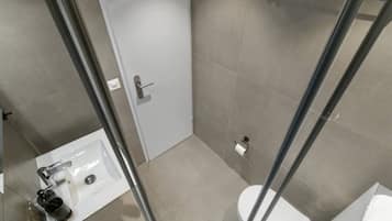 Hårføner og håndklær