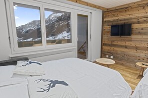 Iron/ironing board, free WiFi, bed sheets - Charming studio near the ski slopes (Leukerbad)