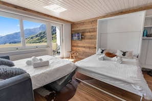 Iron/ironing board, free WiFi, bed sheets - Charming studio near the ski slopes (Leukerbad)