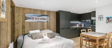 Strykjärn/strykbräda, gratis wi-fi och sängkläder