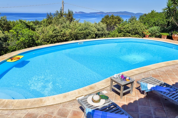 ClickSardegna Villa Julia ad Alghero, vista mare per 6 persone con piscina