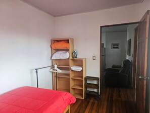 2 bedrooms, Internet