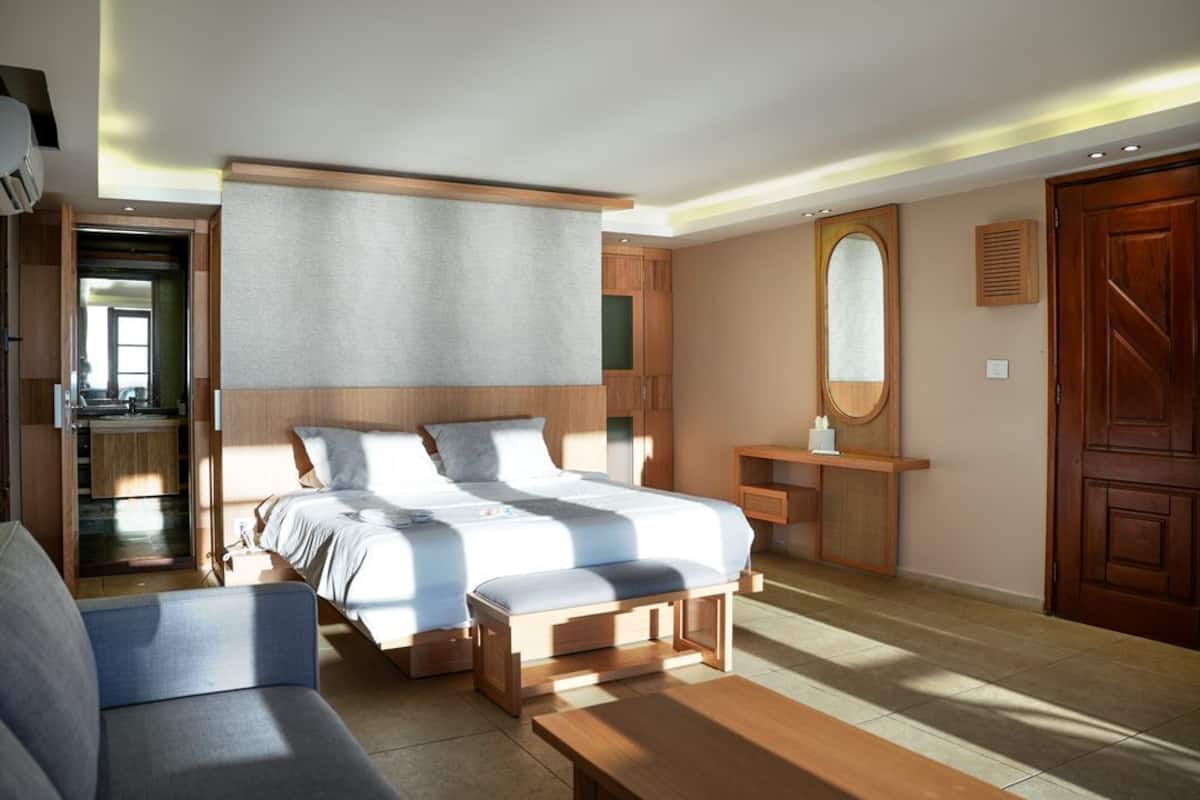In-room safe, blackout curtains, iron/ironing board, free WiFi