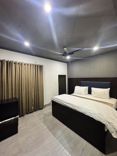 Niagara Falls Residences- 