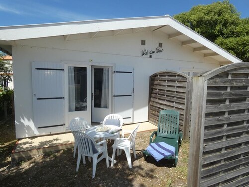 Maison mitoyenne avec terrasse et parking, animaux admis, proche plage - Notre-Dame-de-Monts