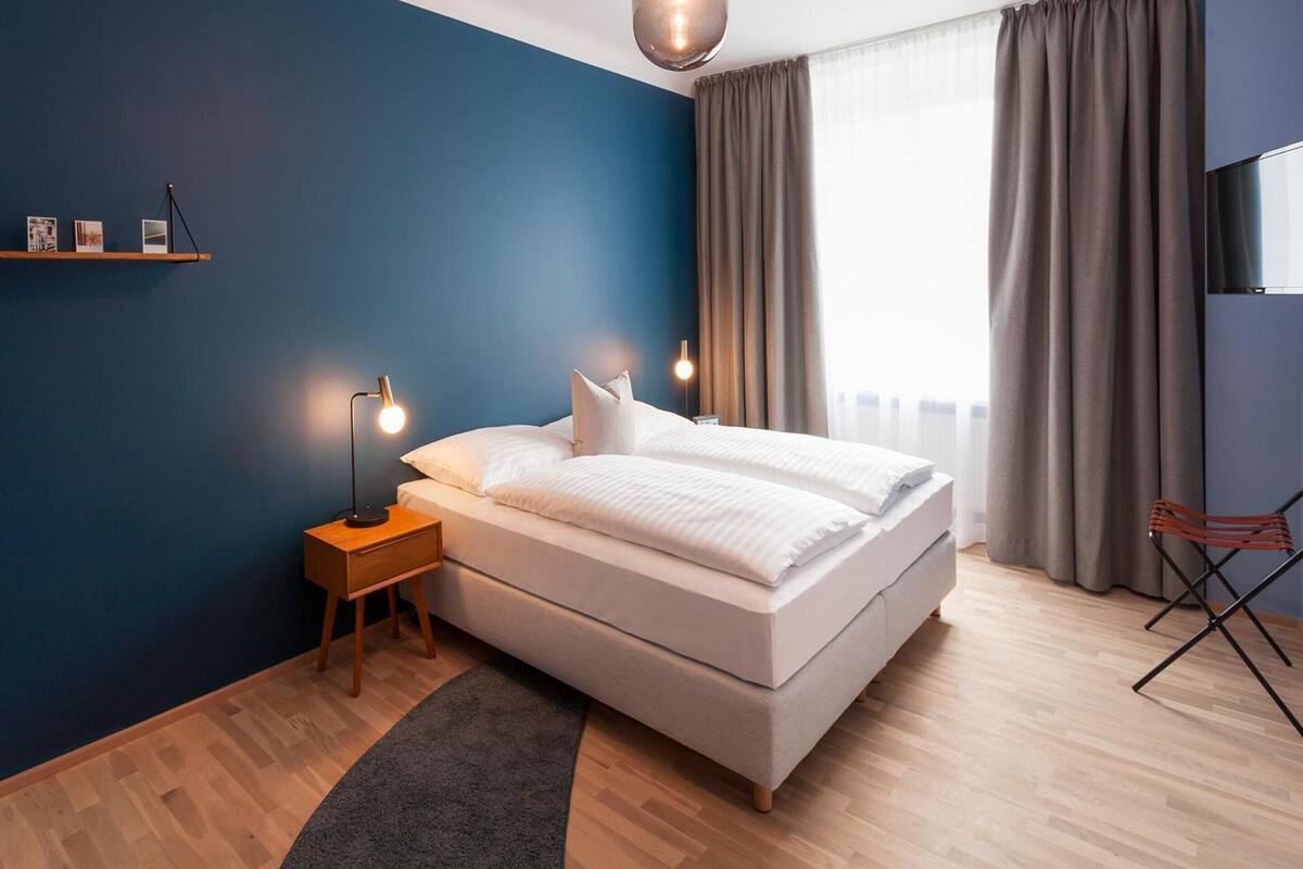 2 bedrooms