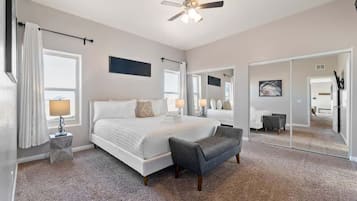 3 soverom, strykejern/-brett, reiseseng for barn og wi-fi