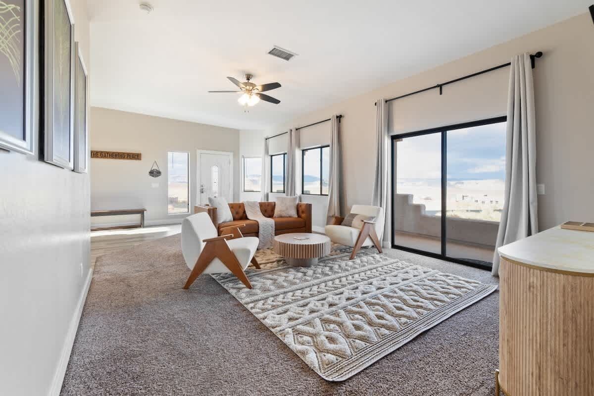 テレビ、書斎 / ワークスペース