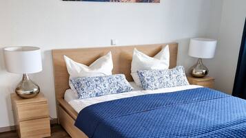 2 Schlafzimmer, Schreibtisch, Reisekinderbett, kostenloses WLAN