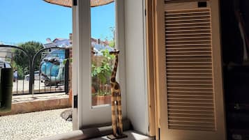 Spitaki | 1 Schlafzimmer, Schreibtisch, laptopgeeigneter Arbeitsplatz
