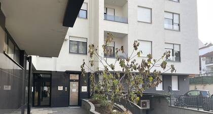 Very centrally located apartment. Only a 7-minute walk from the old town