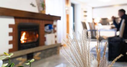 Maison GruyÚre avec Cheminée et Vue sur les Alpes
