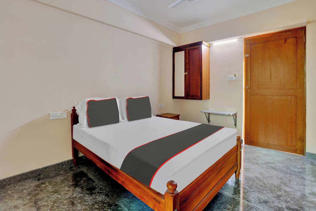 Deluxe Double Room | Meja, Wi-fi percuma