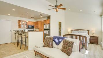 ์ํํธ (0 Bedroom) | ๋ด๋ถ