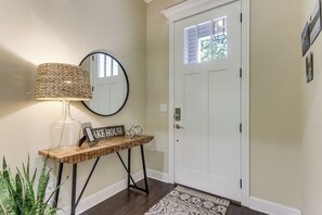 House (3 Bedrooms) | Interior - Table Rock Lake Retreat: Walk to Shore! (Eureka Springs)