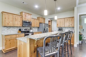 House (3 Bedrooms) | Interior - Table Rock Lake Retreat: Walk to Shore! (Eureka Springs)