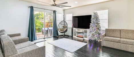 House (3 Bedrooms) | Front of property