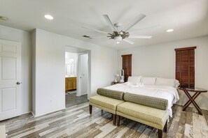 House (3 Bedrooms) | Interior - 20 Mi to Old Town San Diego: Stay & Play! (Chula Vista)