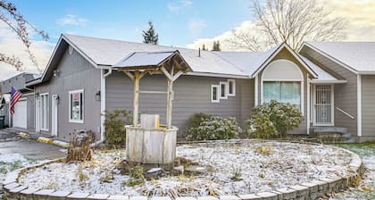 Electric Fireplace: Central Coeur D'alene Studio!