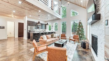 House (2 Bedrooms) | Front of property