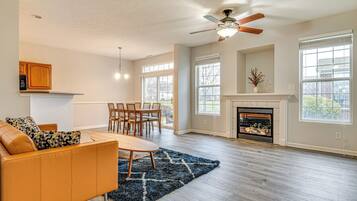 Apartment (2 Bedrooms) | Front of property