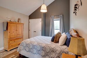 Apartment (2 Bedrooms) | Interior - Lake Guntersville Getaway w/ Shared Boat Dock! (Guntersville)