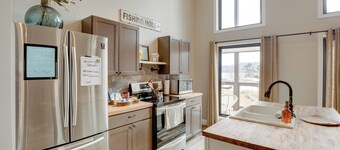 Lake Guntersville Getaway กับท่าเรือร่วม!