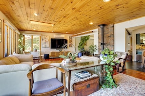 House (4 Bedrooms) | Interior
