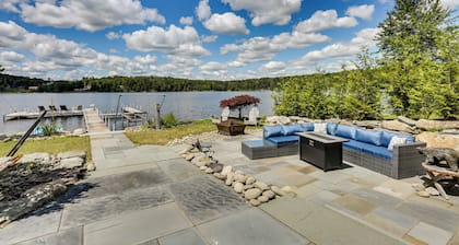 Waterfront Home on White Lake: Near Bethel Woods!