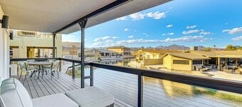 Multi-home Retreat on Colorado River w/ Boat Dock!