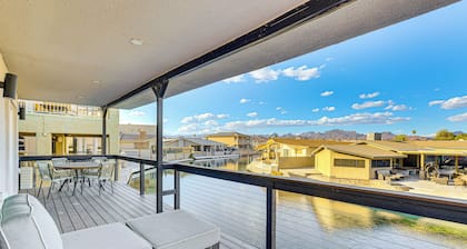 Multi-home Retreat on Colorado River w/ Boat Dock!