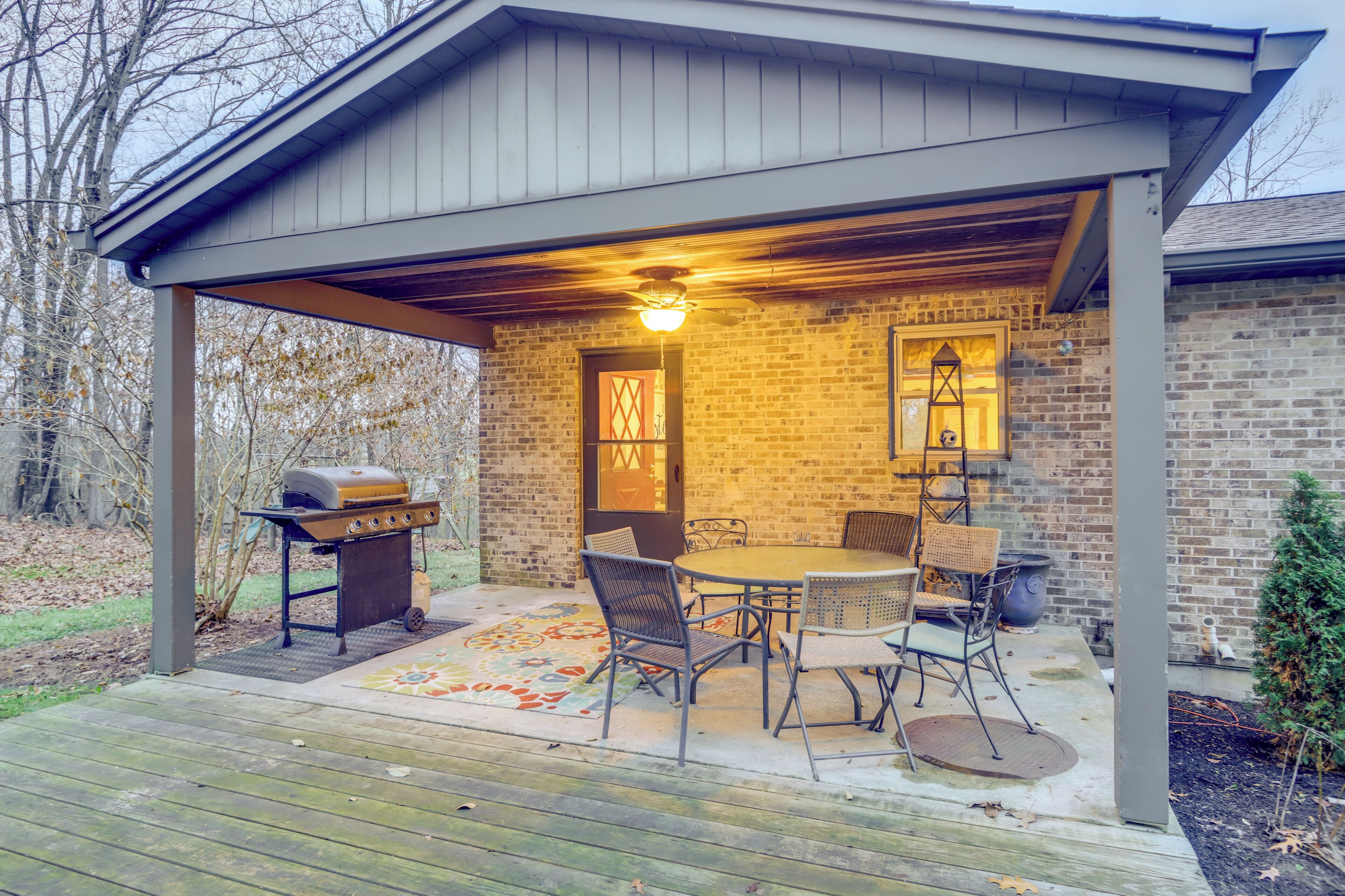 House (5 Bedrooms) | Interior