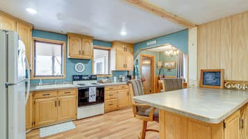 Microwave, oven, stovetop, highchair