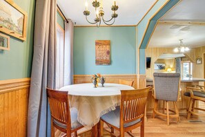 Interior - Yahweh Ranch & Indoor Arena: Horse Lovers Retreat (Long Prairie)