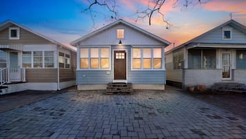 House, 3 Bedrooms | Exterior
