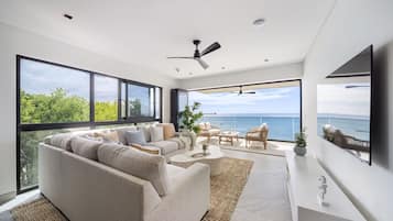 Apartment, 3 Bedrooms | Living area | Smart TV