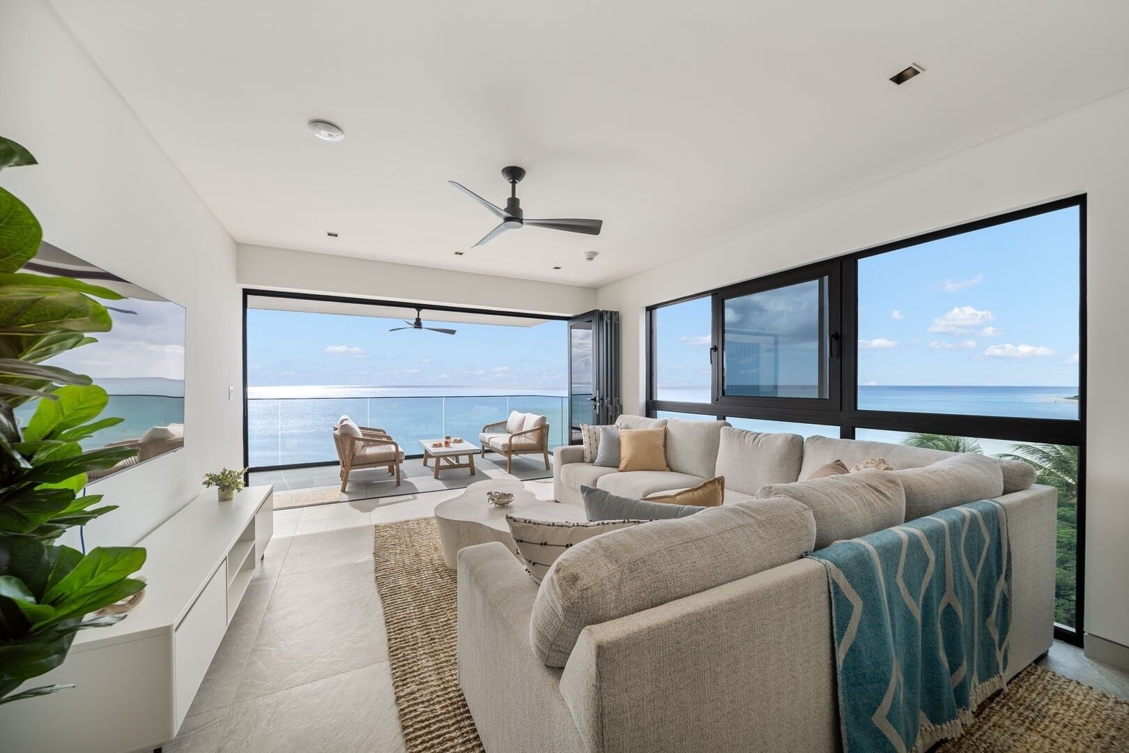 Apartment, 3 Bedrooms | Living area | Smart TV