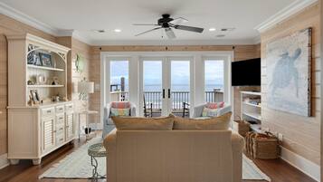 House, Multiple Bedrooms | Living area | Smart TV